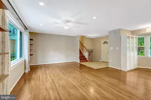 6717 Reynard Dr, Springfield, VA 22152 - Photo 9