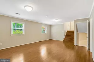 6717 Reynard Dr, Springfield, VA 22152 - Photo 33