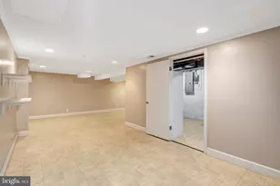 6717 Reynard Dr, Springfield, VA 22152 - Photo 41
