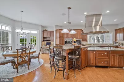 9107 Dara Lane, Great Falls, VA 22066 - Photo 9