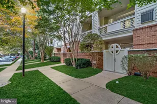 1319 Garden Wall Ct, Reston, VA 20194 - Photo 19