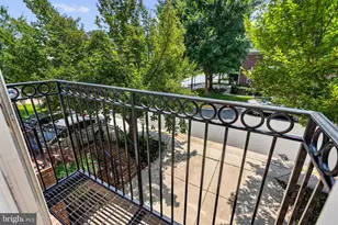 13042 Greg Roy Ln, Herndon, VA 20171 - Photo 3