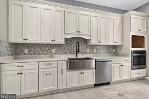 13042 Greg Roy Ln, Herndon, VA 20171 - Photo 11