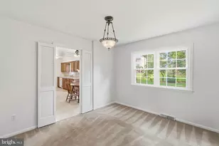 709 McKinley St NE, Vienna, VA 22180 - Photo 9