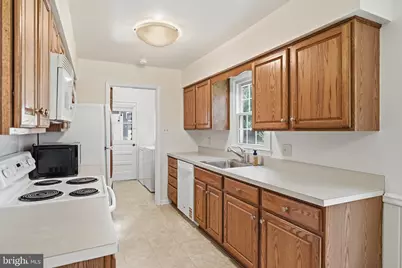 709 McKinley Street NE, Vienna, VA 22180 - Photo 13