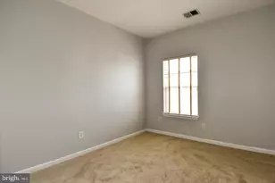 7810 Locust Leaf Ln, Alexandria, VA 22315 - Photo 25