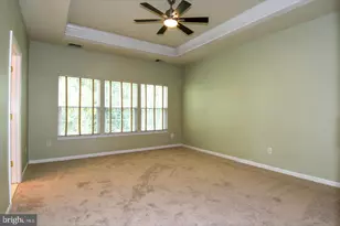 7810 Locust Leaf Ln, Alexandria, VA 22315 - Photo 21