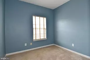 7810 Locust Leaf Ln, Alexandria, VA 22315 - Photo 27