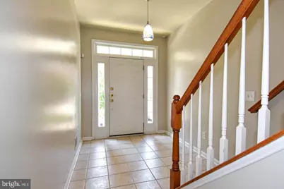 7810 Locust Leaf Lane, Alexandria, VA 22315 - Photo 3