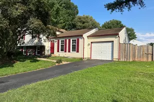 12713 Carlsbad Ct, Herndon, VA 20171 - Photo 3