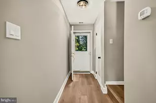 7617 Tiverton Dr, Springfield, VA 22152 - Photo 5