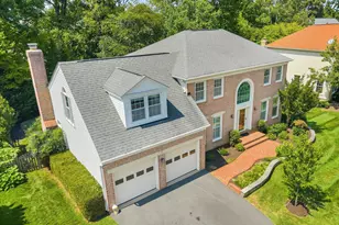 2610 Paddock Gate Ct, Herndon, VA 20171 - Photo 3
