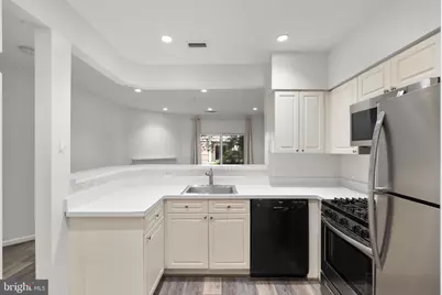 12915 Alton Square #113, Herndon, VA 20170 - Photo 11