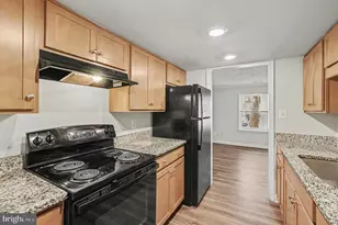8371 Brockham Dr, Alexandria, VA 22309 - Photo 9