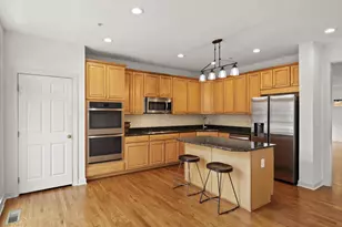 7980 Vigne Ct, Vienna, VA 22182 - Photo 9