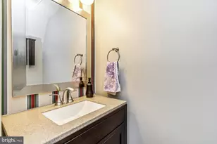 8032 Steeple Chase Ct, Springfield, VA 22153 - Photo 23
