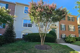 12109 Greenway Ct, Fairfax, VA 22033 - Photo 11