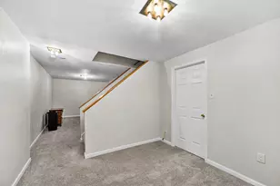 2085 Cobblestone Ln, Reston, VA 20191 - Photo 37