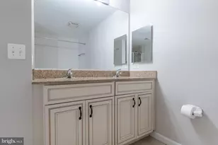 4480 Market Commons Dr, Fairfax, VA 22033 - Photo 15