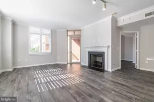 4480 Market Commons Dr, Fairfax, VA 22033 - Photo 9