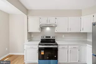 6027 Rockton Ct, Centreville, VA 20121 - Photo 11