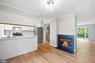 6027 Rockton Ct, Centreville, VA 20121 - Photo 7