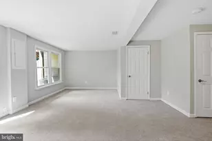 6027 Rockton Ct, Centreville, VA 20121 - Photo 27