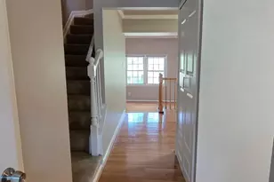 9529 Cherry Oak Ct, Burke, VA 22015 - Photo 3