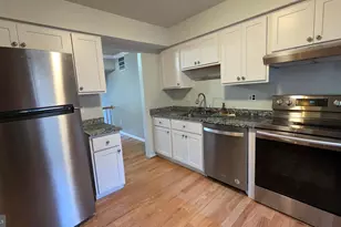 9529 Cherry Oak Ct, Burke, VA 22015 - Photo 9