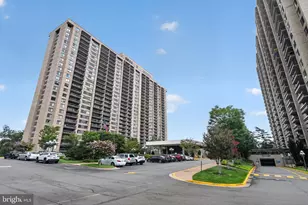 3705 S George Mason Dr, Falls Church, VA 22041 - Photo 1