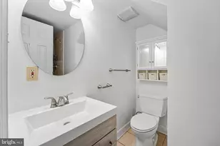 14707 Bentley Square, Centreville, VA 20120 - Photo 7