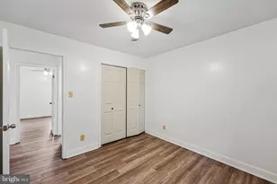 14707 Bentley Square, Centreville, VA 20120 - Photo 19