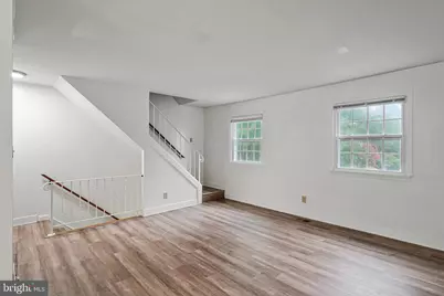 14707 Bentley Square, Centreville, VA 20120 - Photo 15