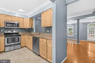 6645 Medinah Ln, Alexandria, VA 22312 - Photo 3