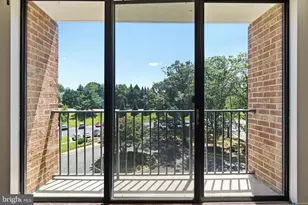2311 Pimmit Dr, Falls Church, VA 22043 - Photo 15