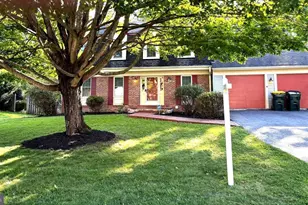 5710 MacKenzie St, Centreville, VA 20120 - Photo 1