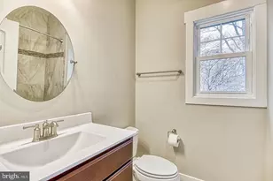 1808 Anderson Rd, Falls Church, VA 22043 - Photo 39