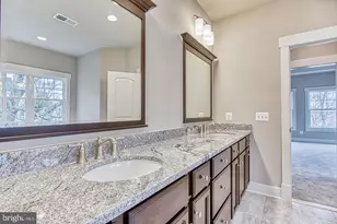 1808 Anderson Rd, Falls Church, VA 22043 - Photo 33