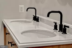 2045 Royal Fern Ct, Reston, VA 20191 - Photo 21