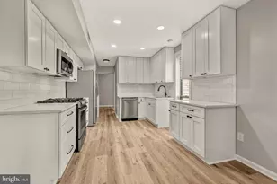 2045 Royal Fern Ct, Reston, VA 20191 - Photo 11