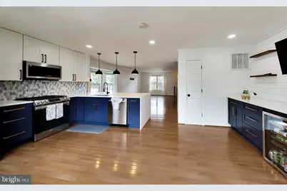 14179 Compton Valley Way, Centreville, VA 20121 - Photo 7