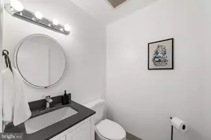 1722 Cy Ct, Vienna, VA 22182 - Photo 13