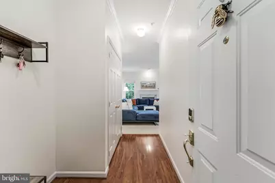 1700 Lake Shore Crest Drive #25, Reston, VA 20190 - Photo 5