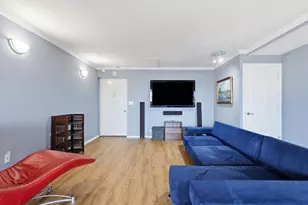 8350 Greensboro Dr, McLean, VA 22102 - Photo 17