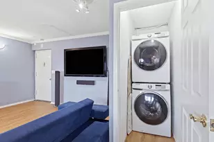 8350 Greensboro Dr, McLean, VA 22102 - Photo 5