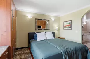 8350 Greensboro Dr, McLean, VA 22102 - Photo 11