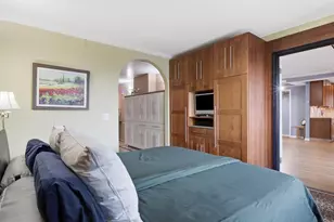 8350 Greensboro Dr, McLean, VA 22102 - Photo 13