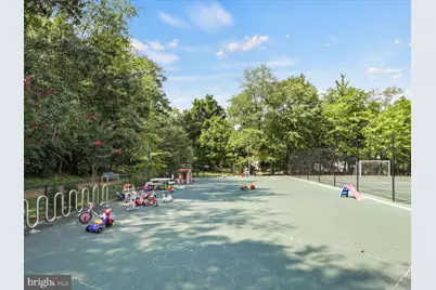 8350 Greensboro Drive #1017, McLean, VA 22102 - Photo 21