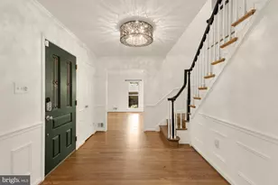 1318 Round Oak Ct, McLean, VA 22101 - Photo 5