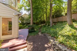 1318 Round Oak Ct, McLean, VA 22101 - Photo 59